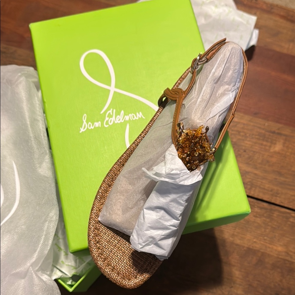 Sam Edelman Gold Tan Sandals with Thong Design